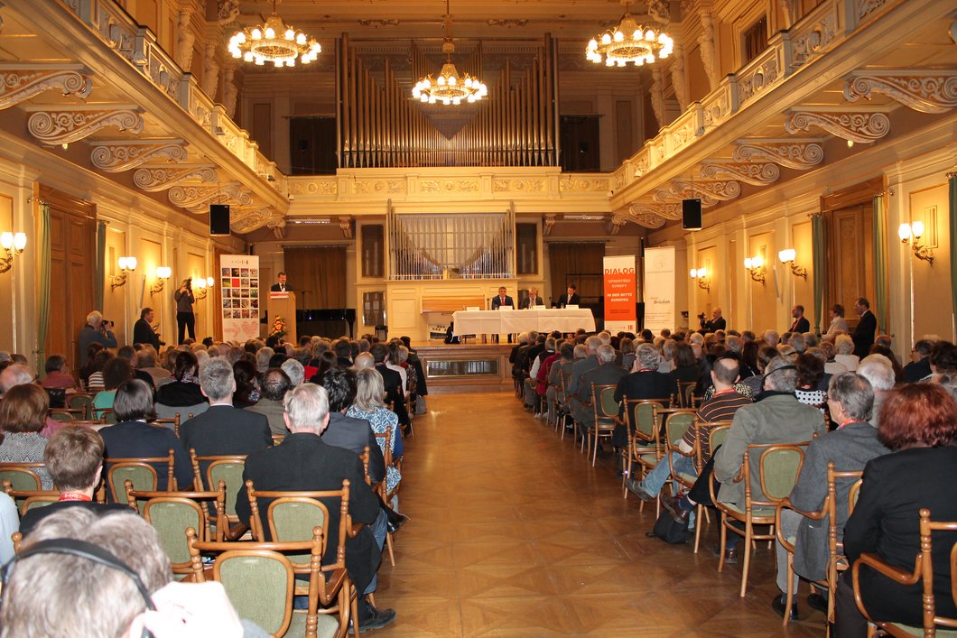 Blick in den Versammlungssaal