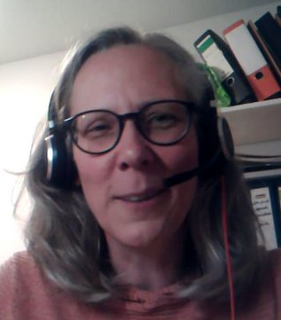 Moderatorin Sandra Uhlich.