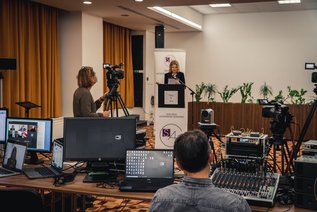 Dr. Marie Kolářová